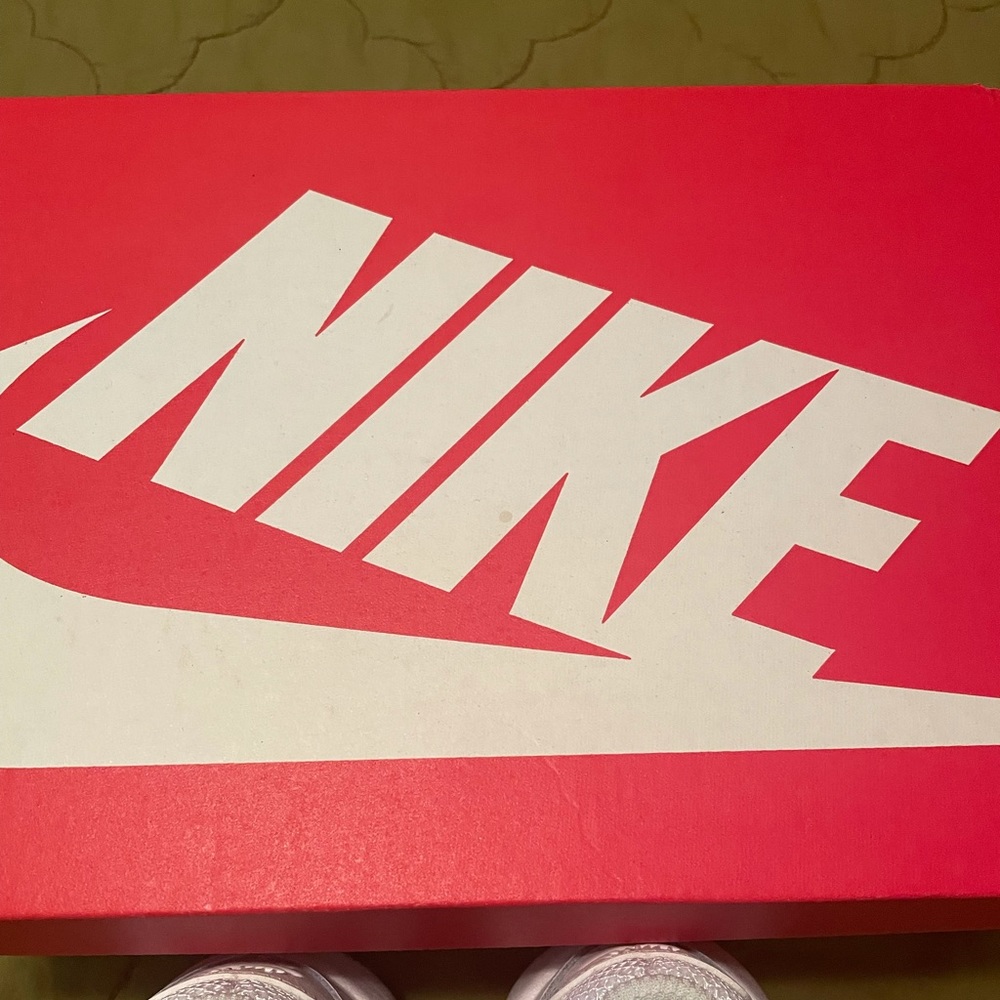 Air Max by Nike